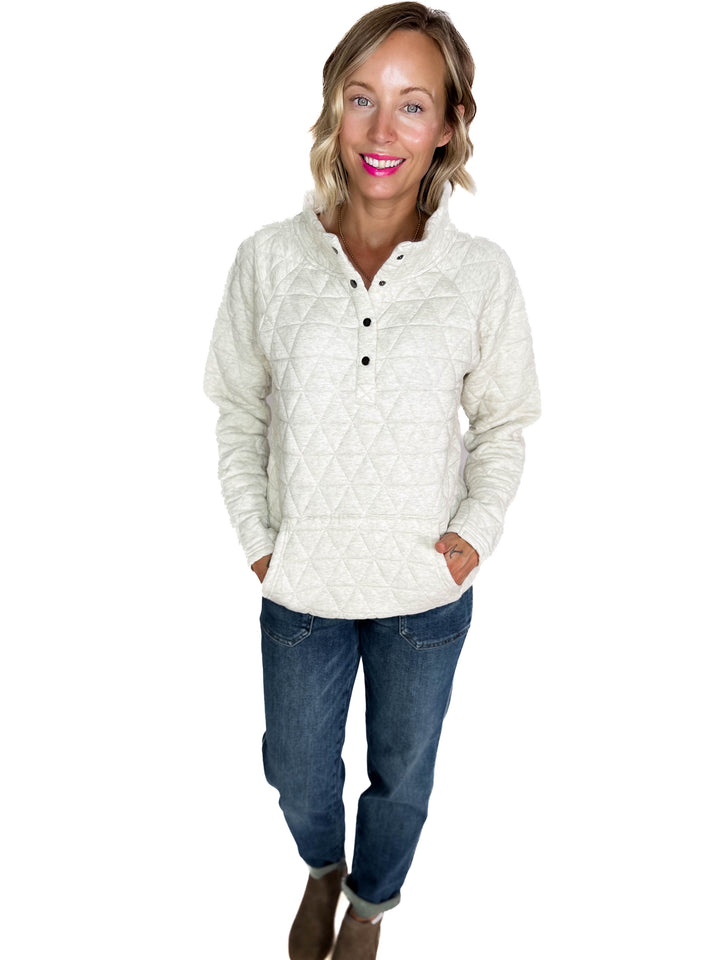 MICHELLE MAE Georgia Quilted Snap Button Pullover- OATMEAL