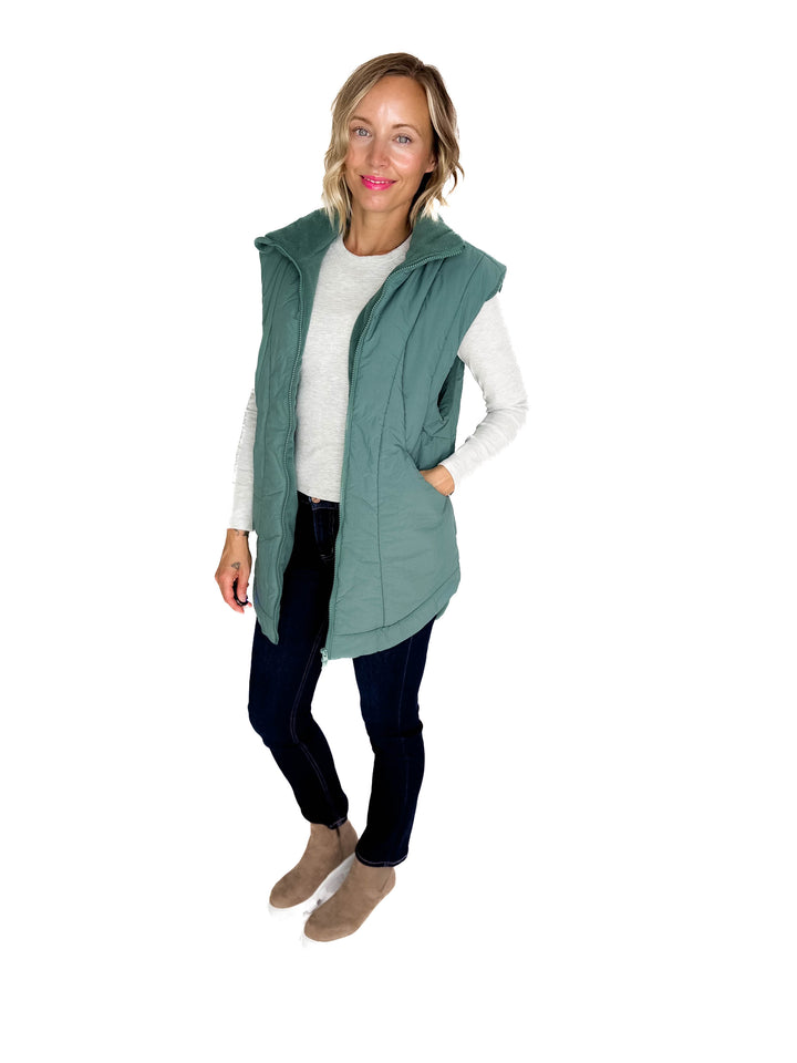 MONO B Summit Fleece Lined Vest- SILKY PINE-FINAL SALE