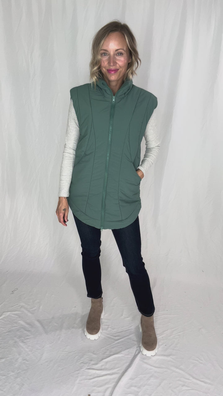 MONO B Summit Fleece Lined Vest- SILKY PINE-FINAL SALE