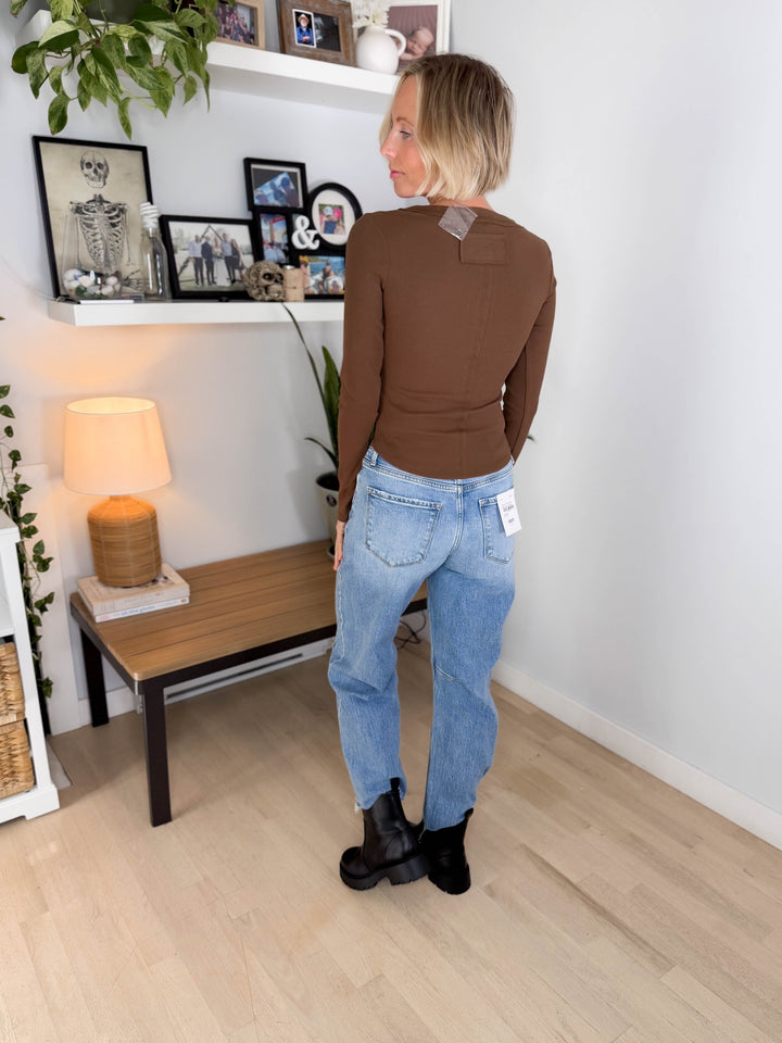 Maison Long Sleeve Ribbed Henley Top- BROWN