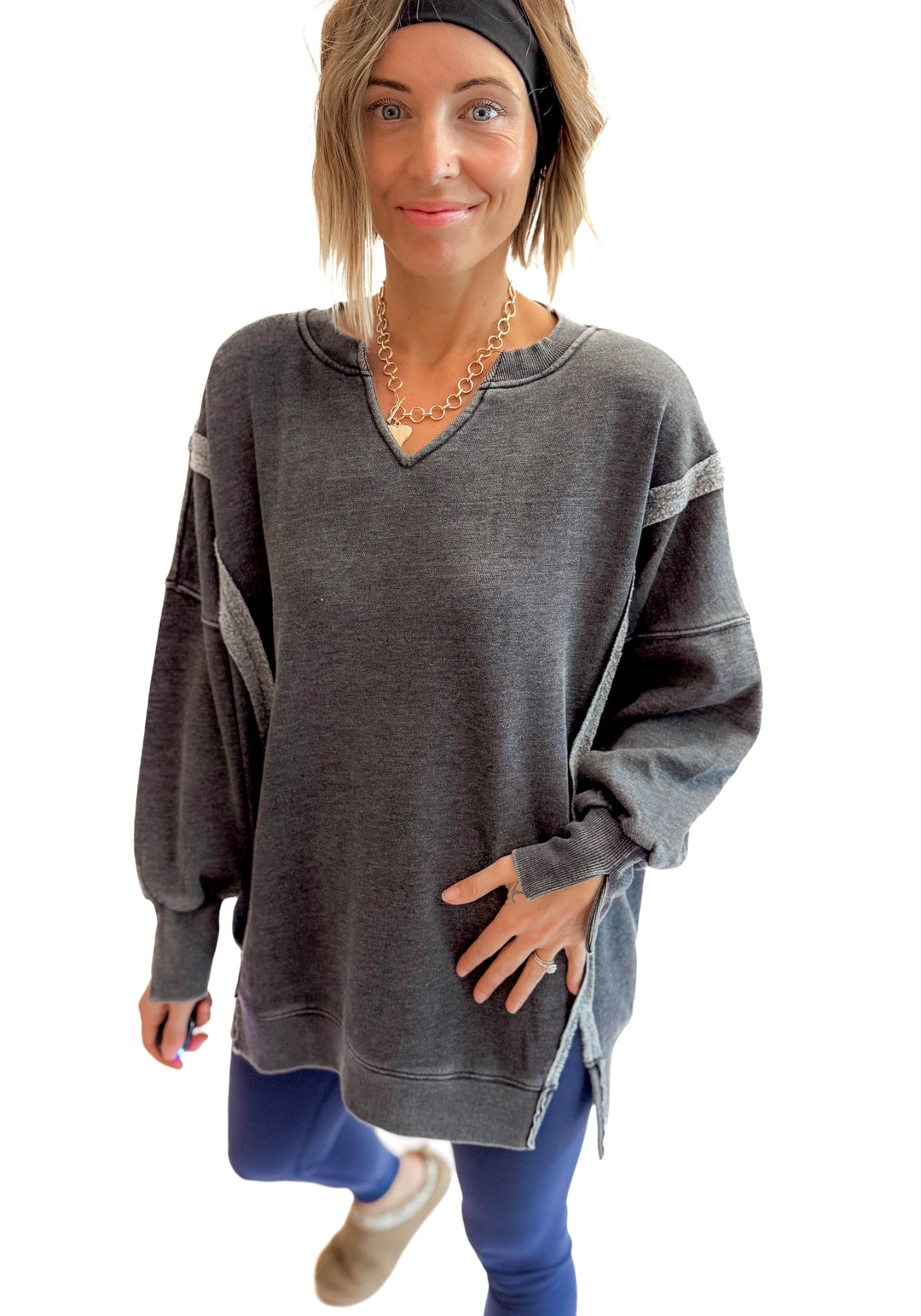 The Comfy Cut Sweatshirt- BLACK