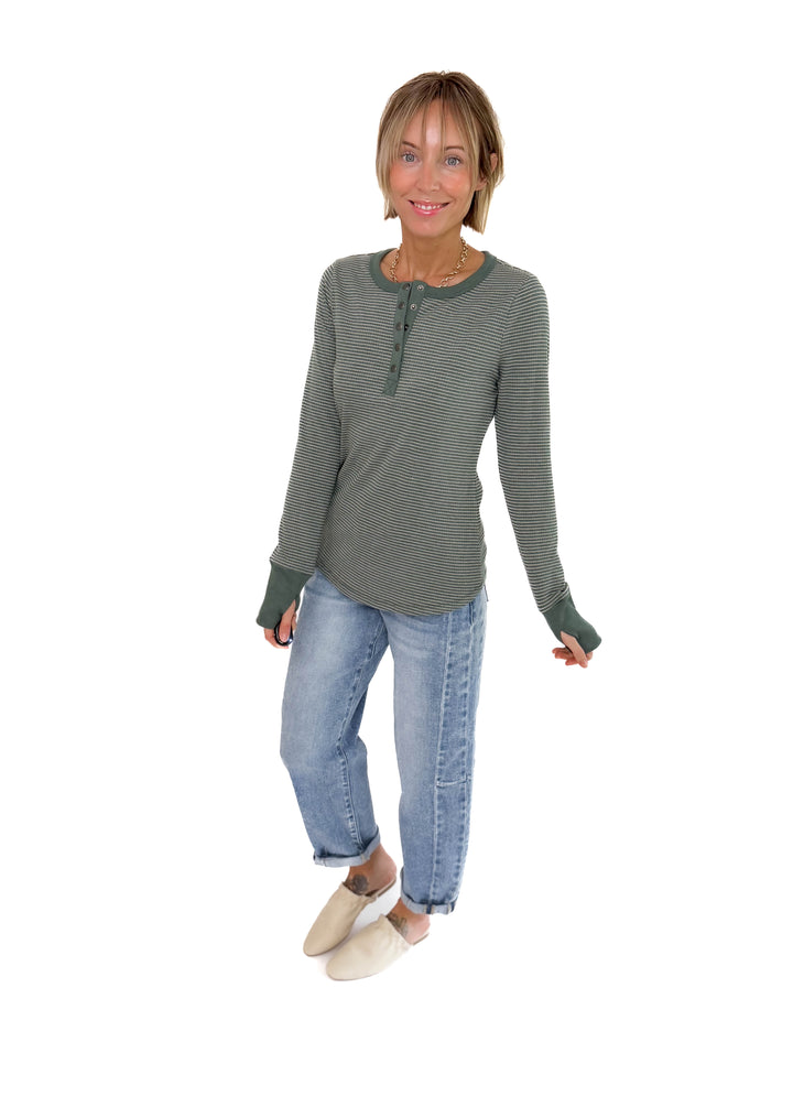 Drea Ribbed Snap Button Henley- FOREST