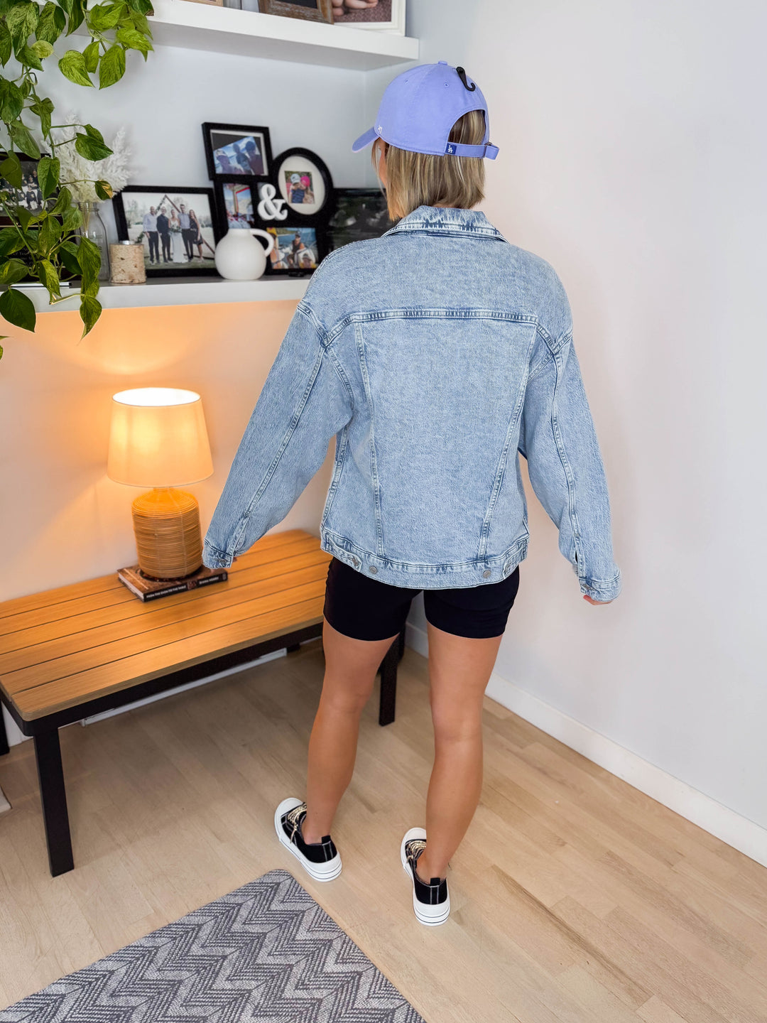 VERO MODA Tessa Oversized Denim Jacket- LIGHT WASH