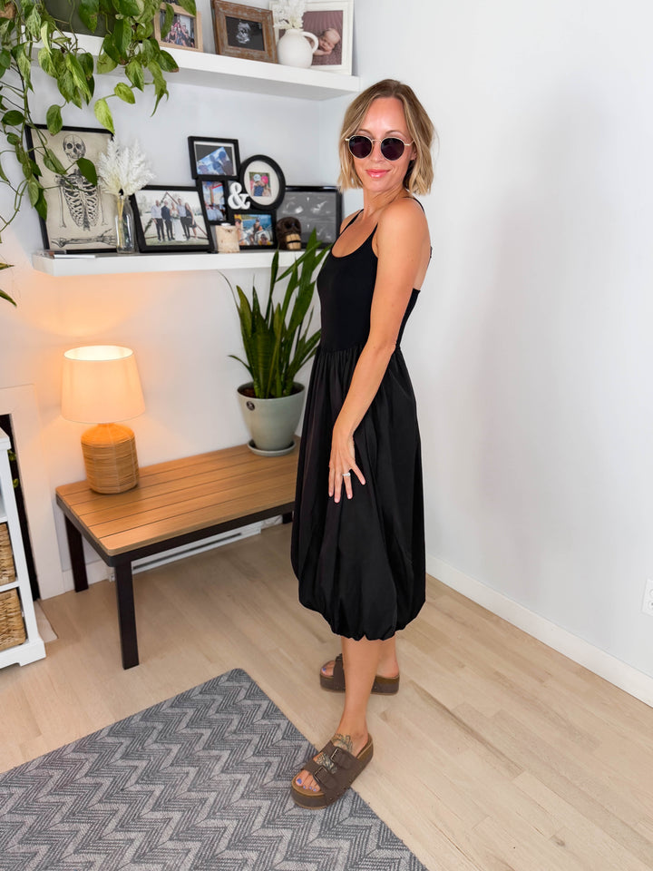 Rynlee Spaghetti Strap Bubble Midi Dress- BLACK