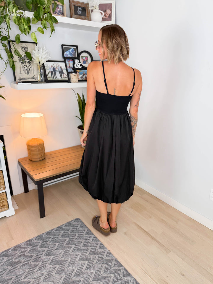 Rynlee Spaghetti Strap Bubble Midi Dress- BLACK