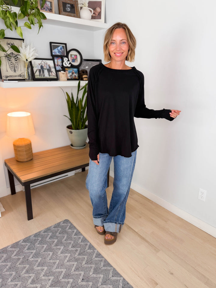 Rayna Cotton Raglan Sleeve Thumbhole Top- BLACK