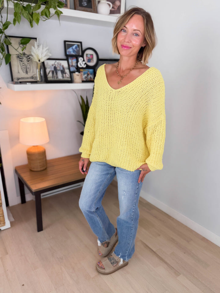 Cormella V-Neck Oversized Cable Knit Sweater- YELLOW