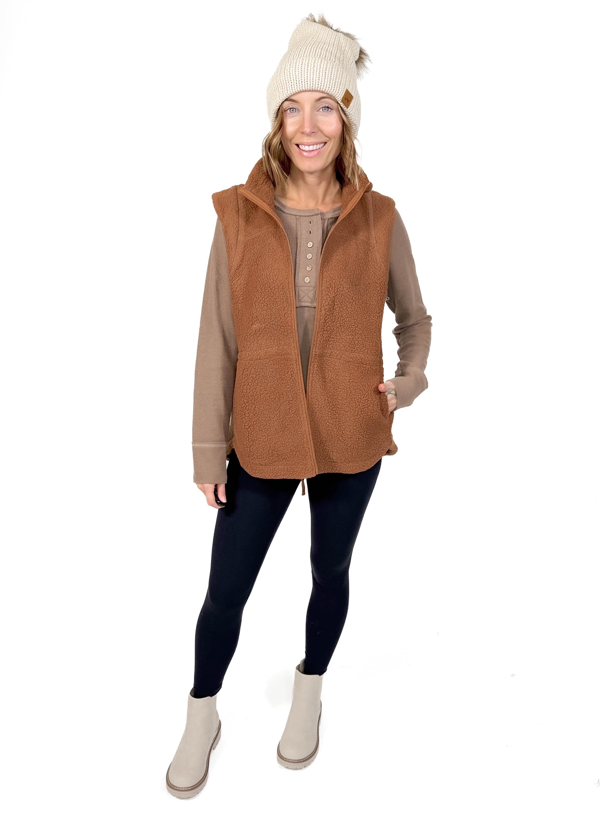 Pine Grove Polar Fleece Vest- TOFFEE