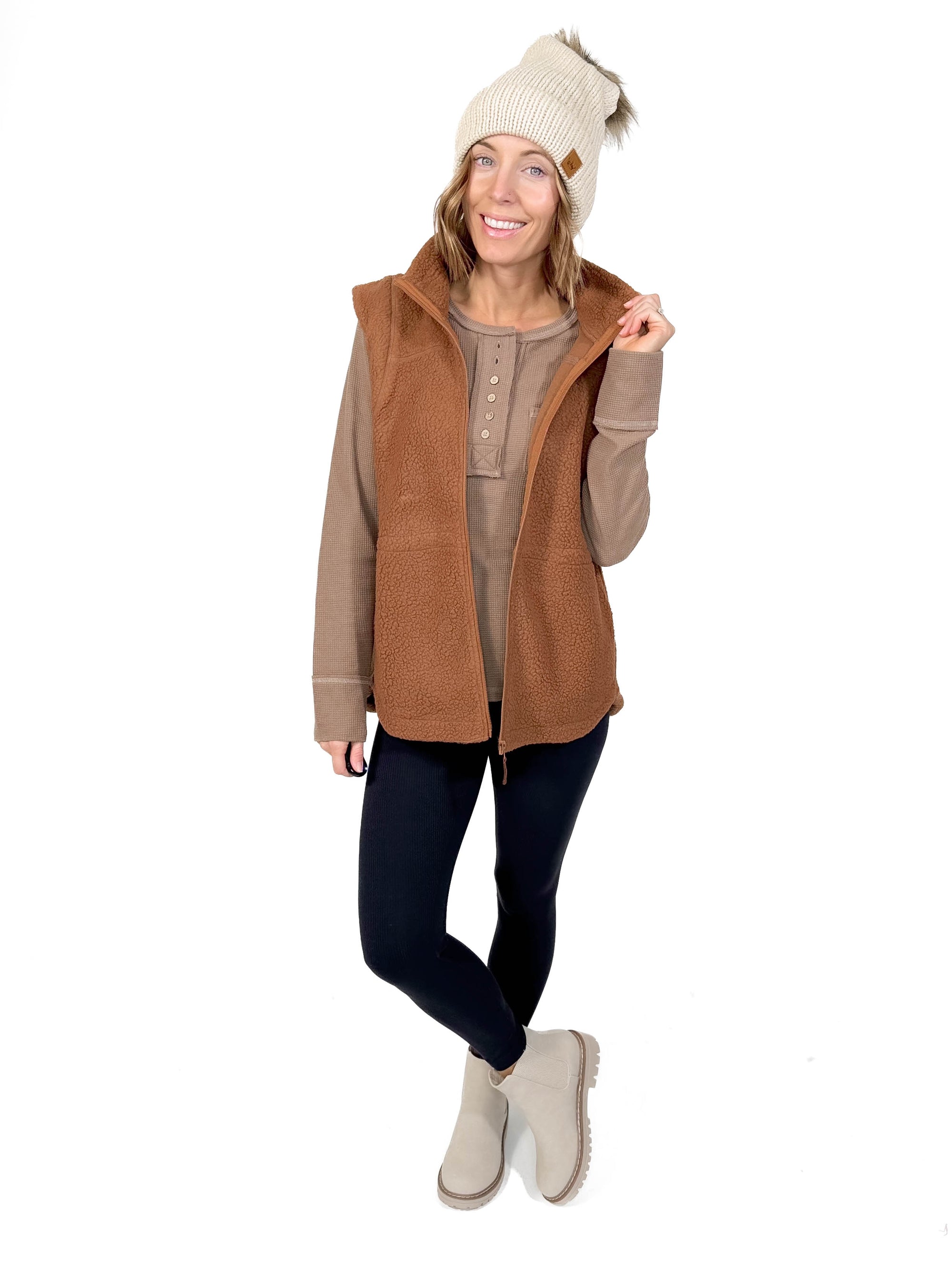 Pine Grove Polar Fleece Vest- TOFFEE