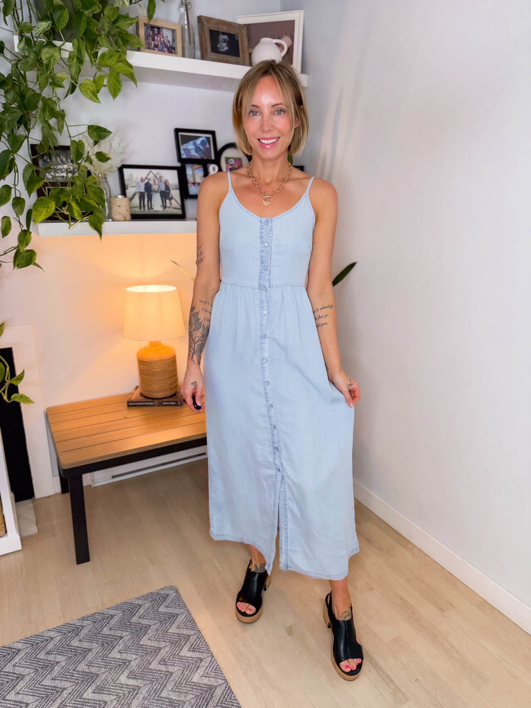 ONLY Charis Woven Dress- LIGHT BLUE DENIM