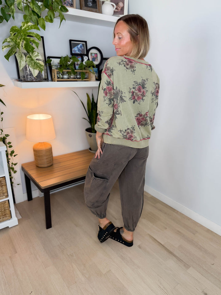 Nutmeg Floral Pullover- GREEN OLIVE