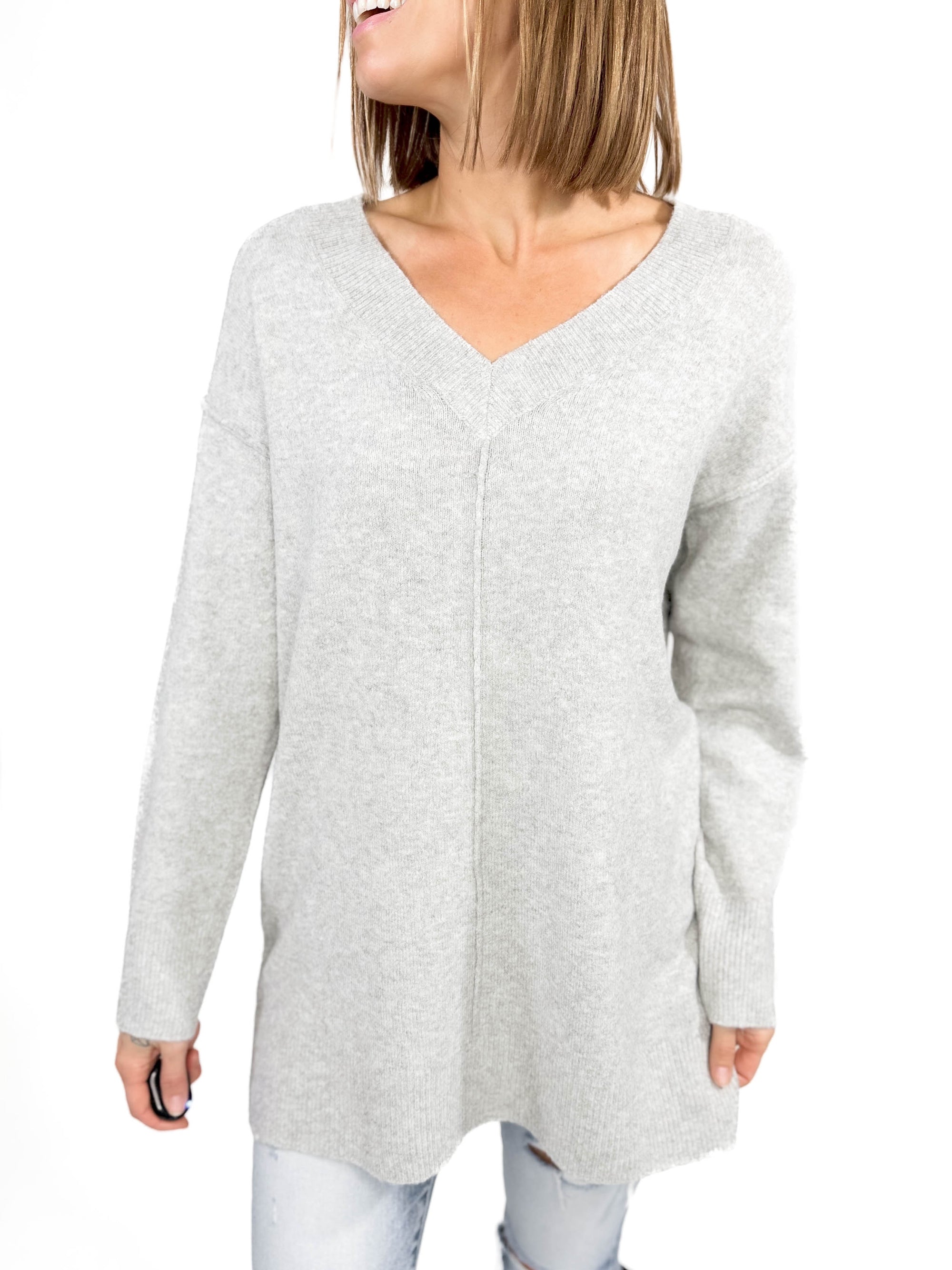 VERO MODA Esti V-neck Tunic Sweater- LIGHT GREY MELANGE -FINAL SALE