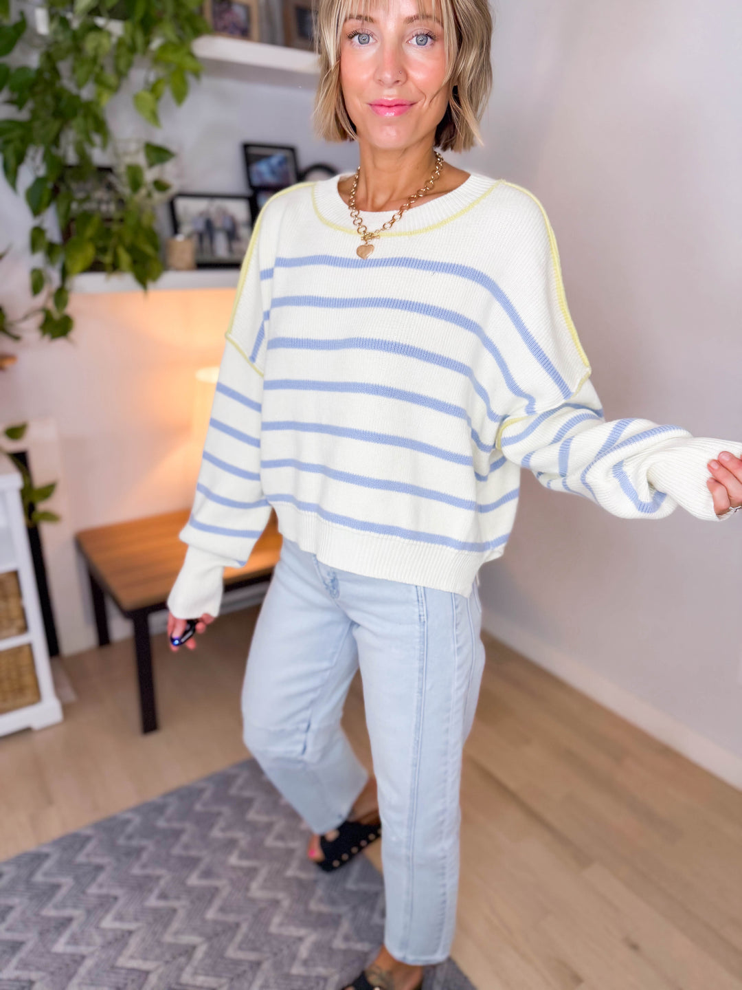 Anna Crewneck Striped Boxy Crop Sweater- OFF WHITE/BLUE