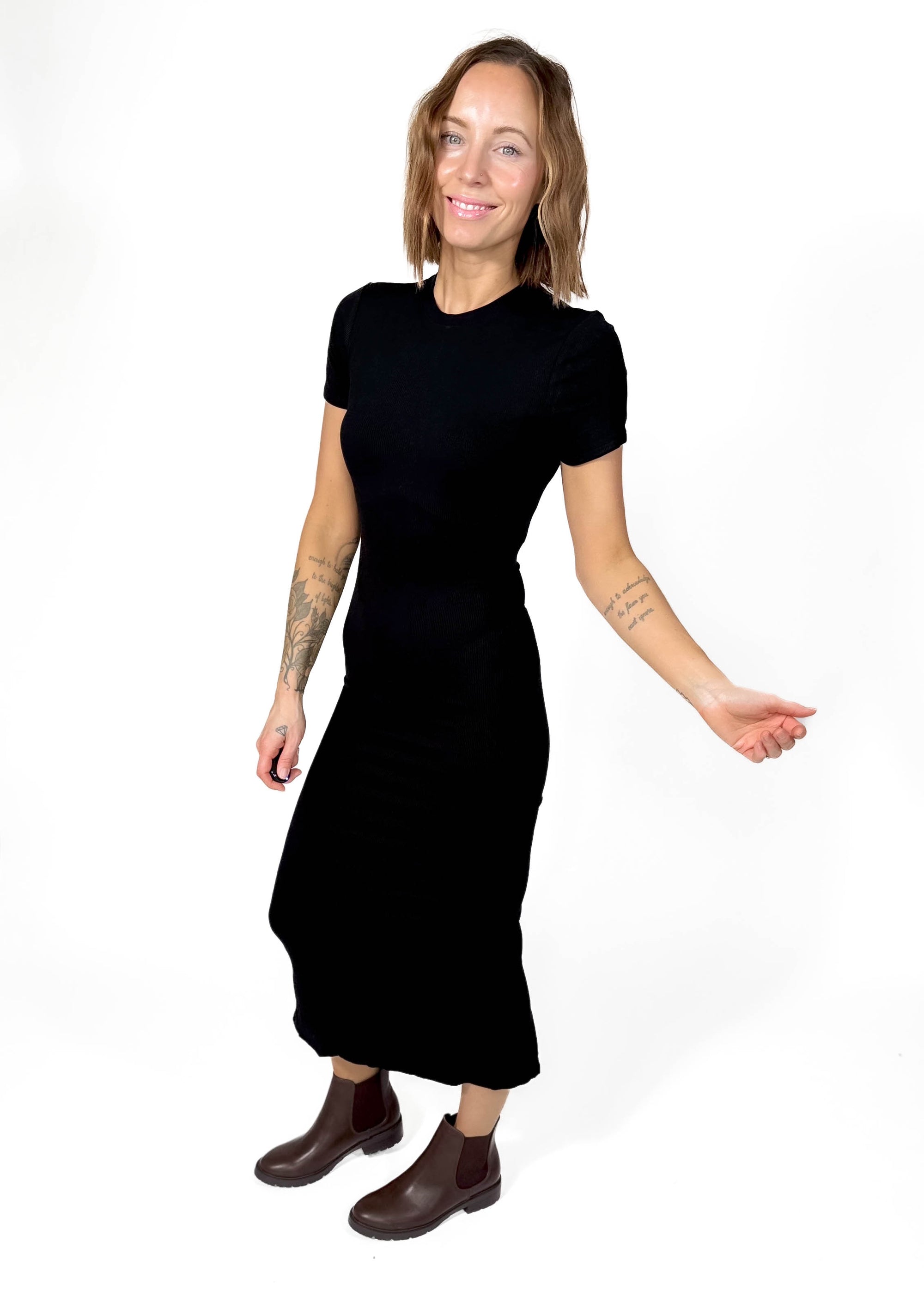 Merry Ribbed Midi Dress- BLACK