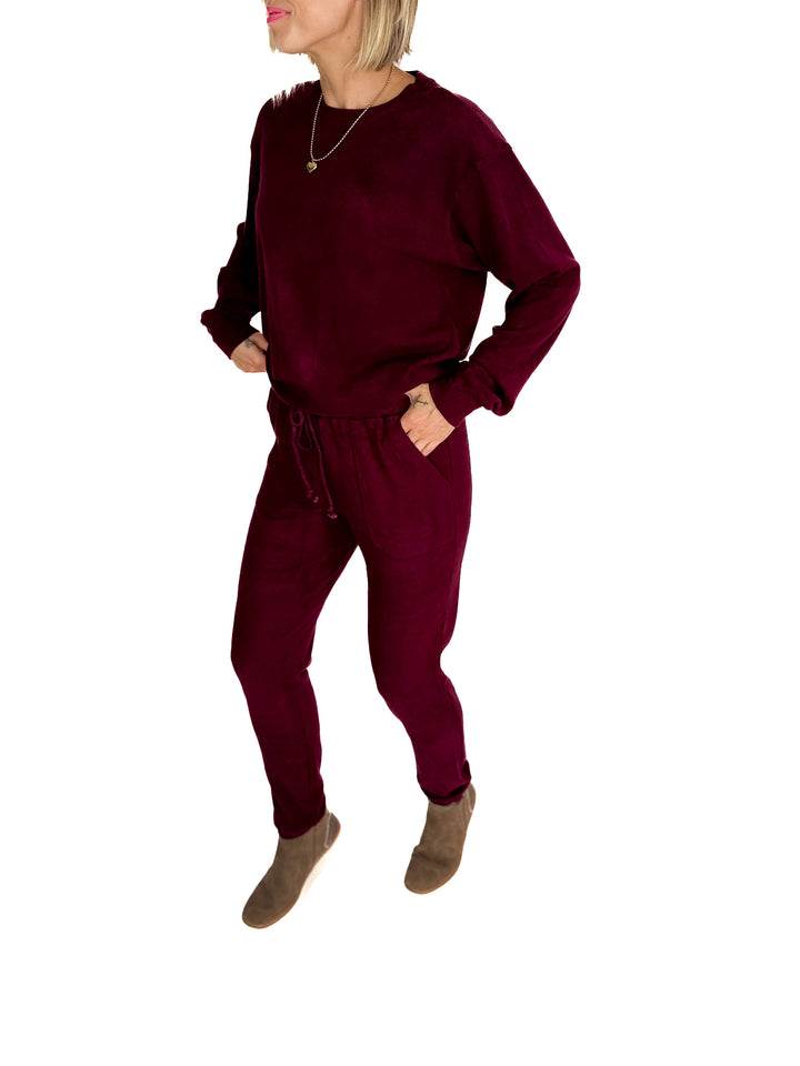 MICHELLE MAE Corrine Joggers- BURGUNDY