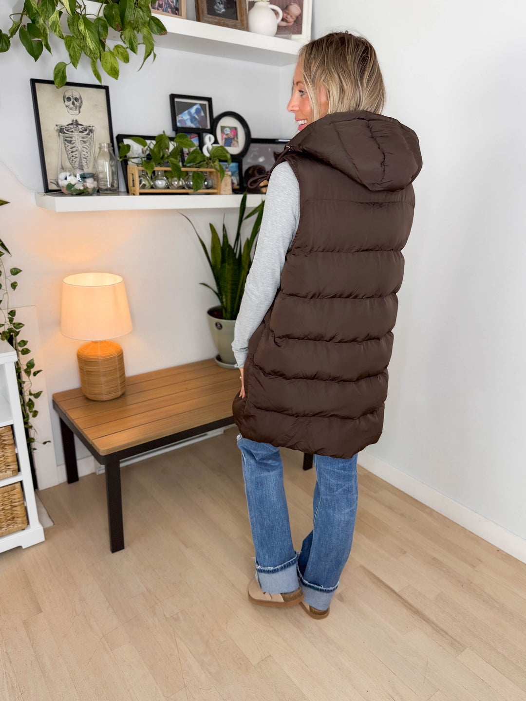 Everest Hooded Puffer Vest- CHOCOLATE