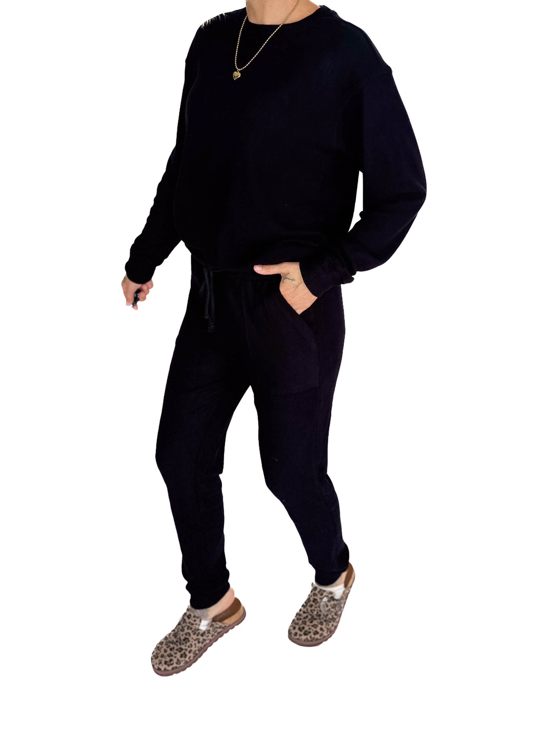 MICHELLE MAE Corrine Ribbed Pullover Long Sleeve- BLACK