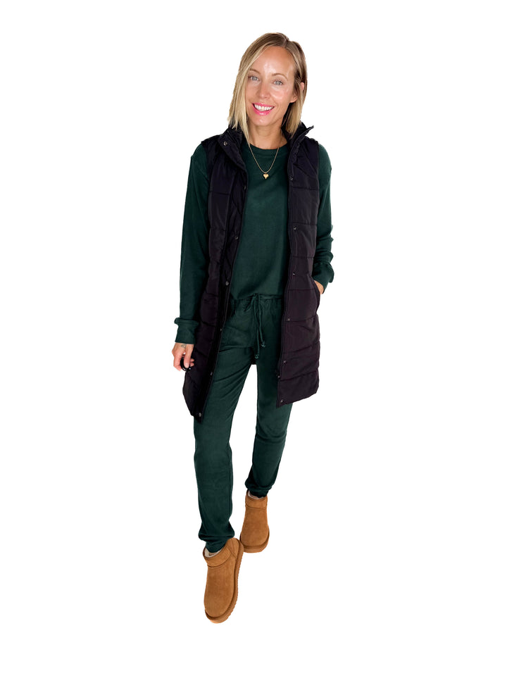 MICHELLE MAE Harlow Cling-Free Longline Vest- BLACK