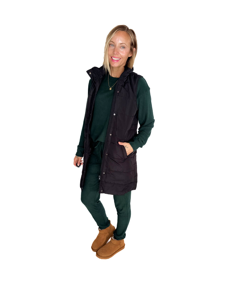MICHELLE MAE Harlow Cling-Free Longline Vest- BLACK