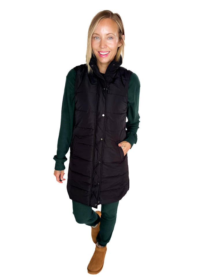 MICHELLE MAE Harlow Cling-Free Longline Vest- BLACK