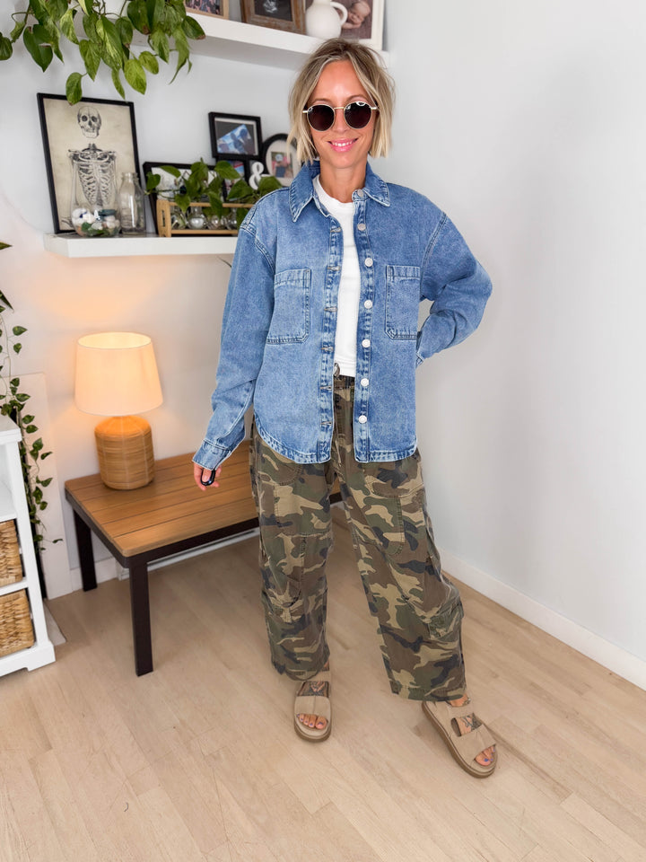 NOISY MAY Alva Denim Shacket- LIGHT WASH