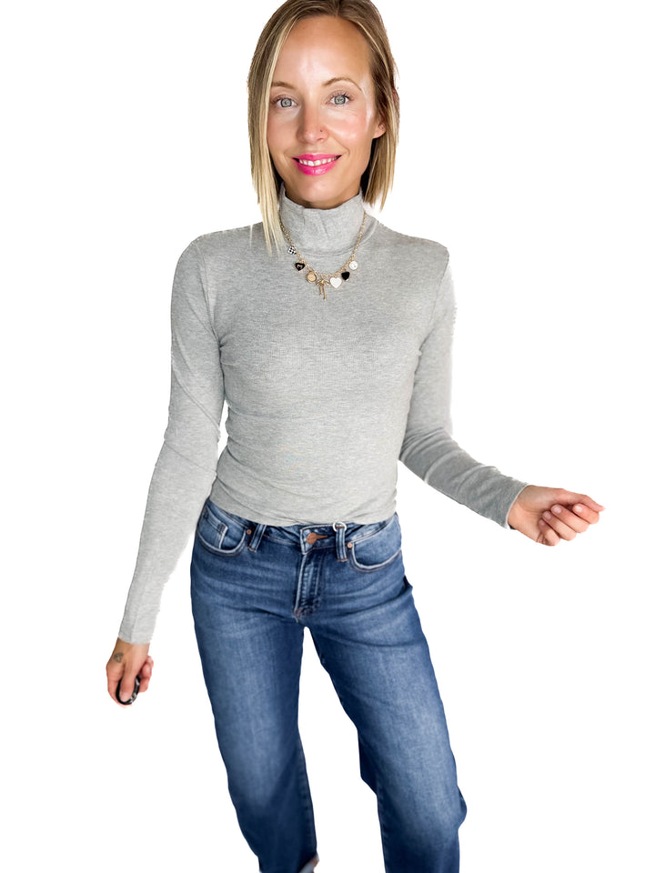 MONO B Linley Ribbed Mock Neck- HTHR GREY