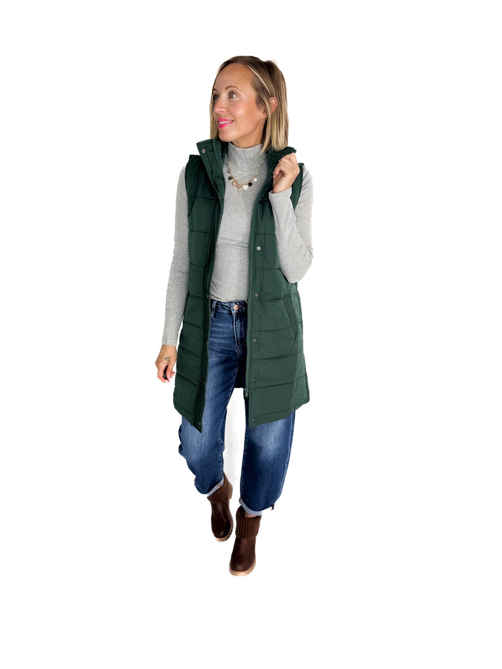 MICHELLE MAE Harlow Cling-Free Longline Vest- HUNTER GREEN