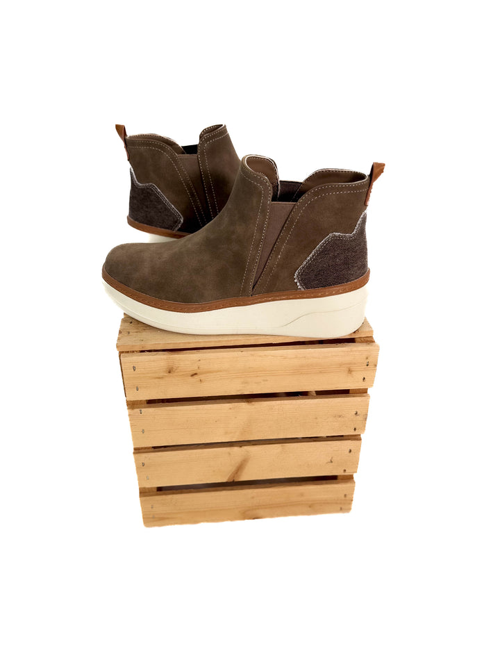 BLOWFISH Charming Slip On Sneaker- WOODSMOKE