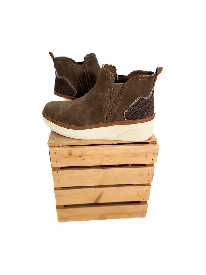 BLOWFISH Charming Slip On Sneaker- WOODSMOKE