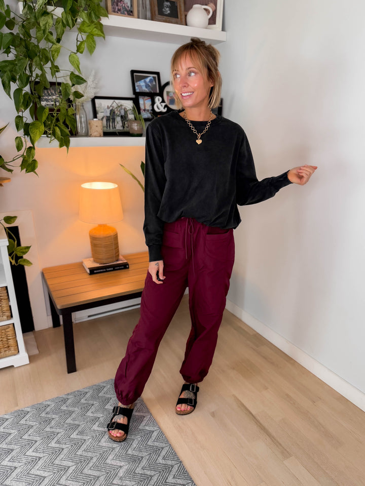 Mono B Quinn Mineral Cloud Bubble Hem Pullover- BLACK