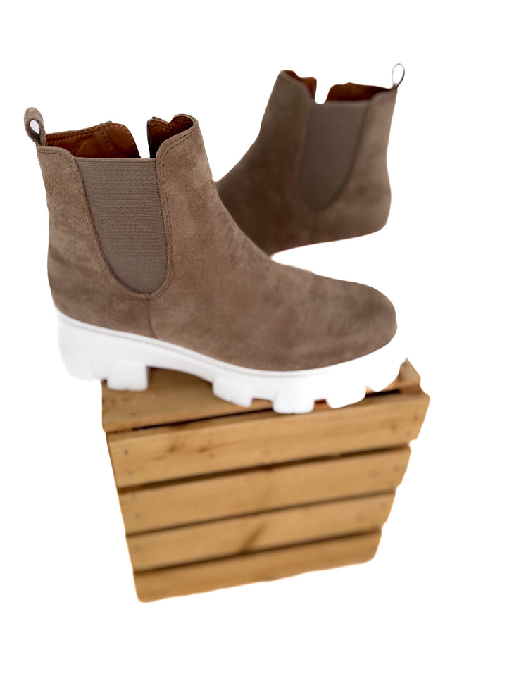 Birch Trail Boot- TAUPE