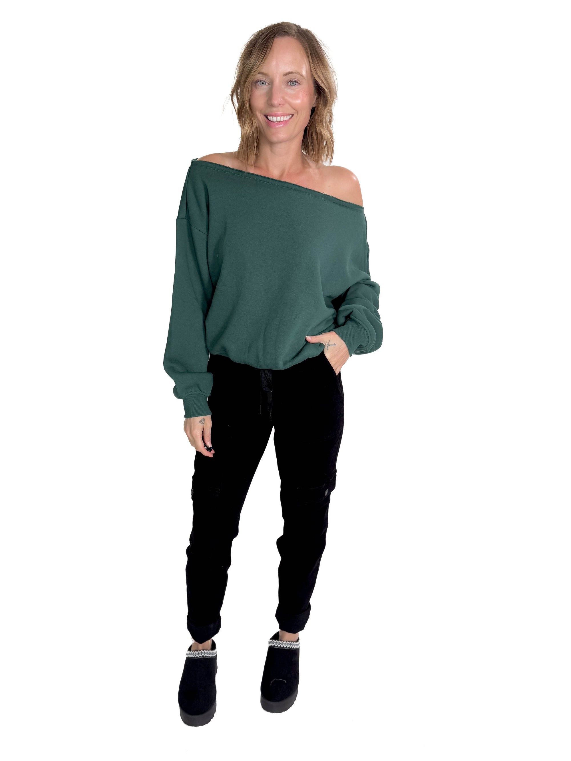 Janice Fleece Off Shoulder Top- HUNTER GREEN