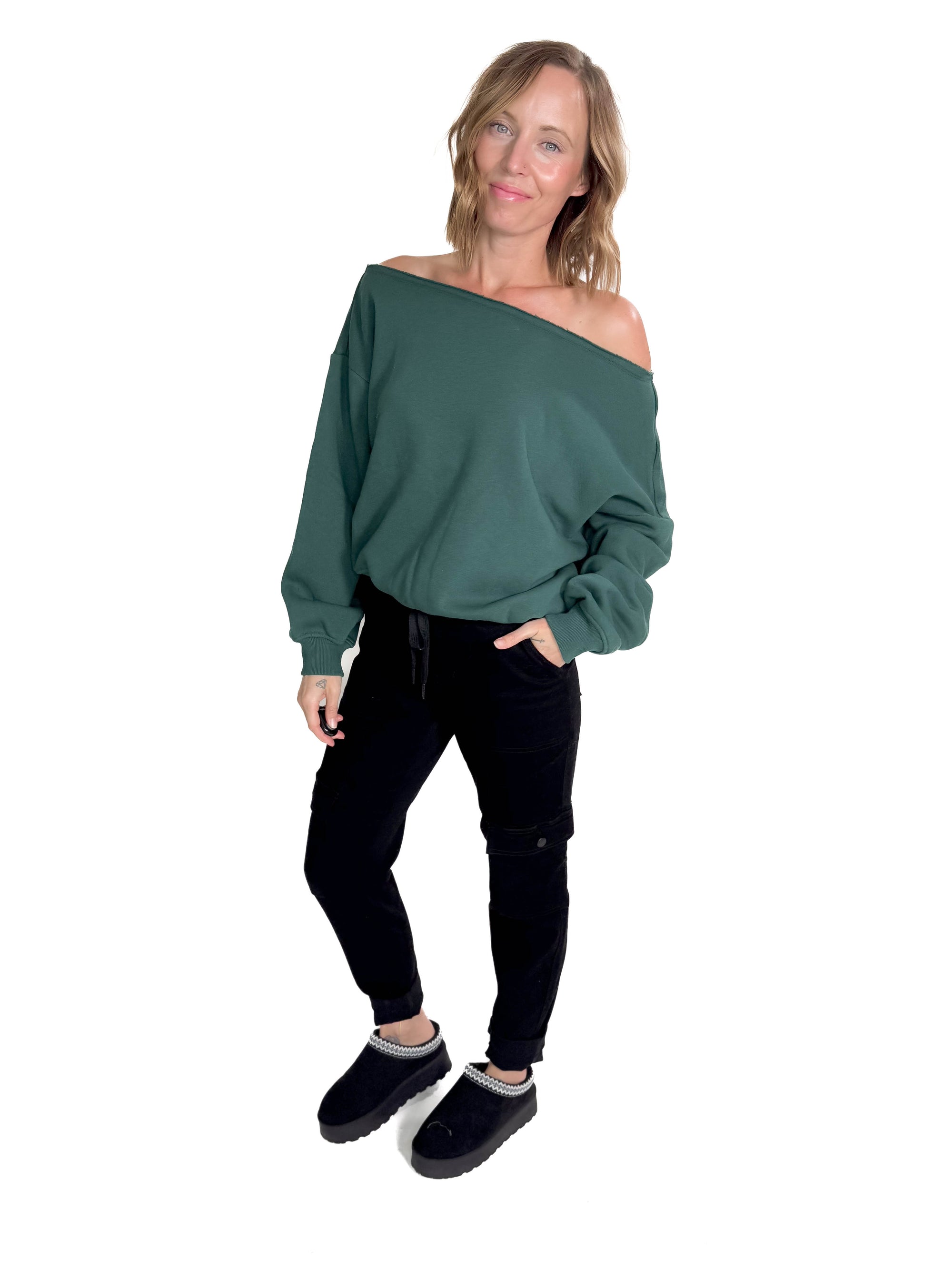 Janice Fleece Off Shoulder Top- HUNTER GREEN