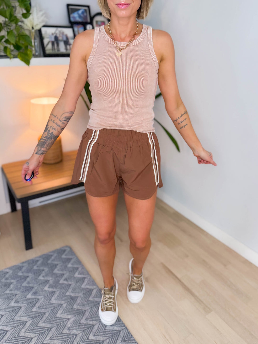 Skye Lined Windbreaker Shorts- MOCHA