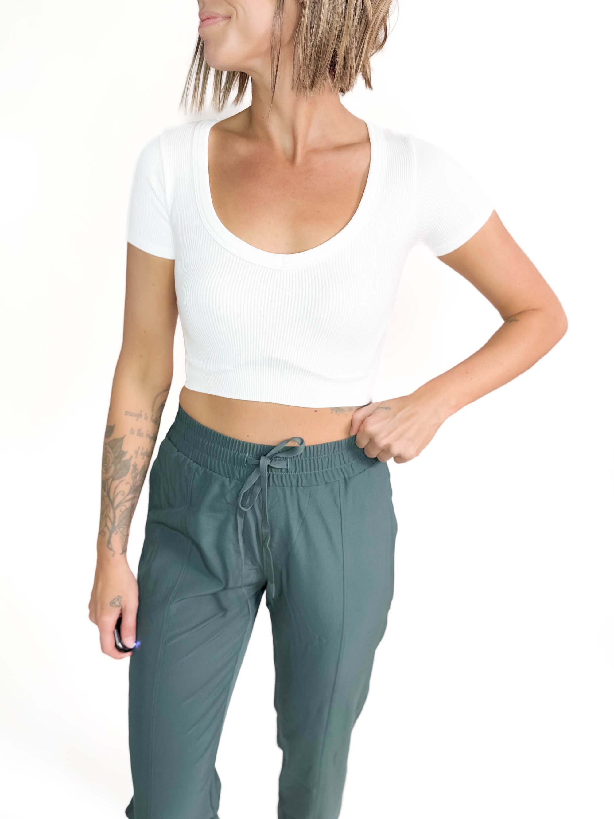 MONO B Maizy Athleisure Jogger- EVERGREEN