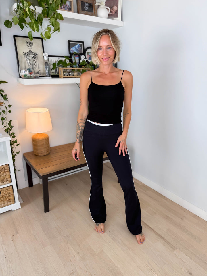 MONO B Stitch Piping Flare Legging- BLACK