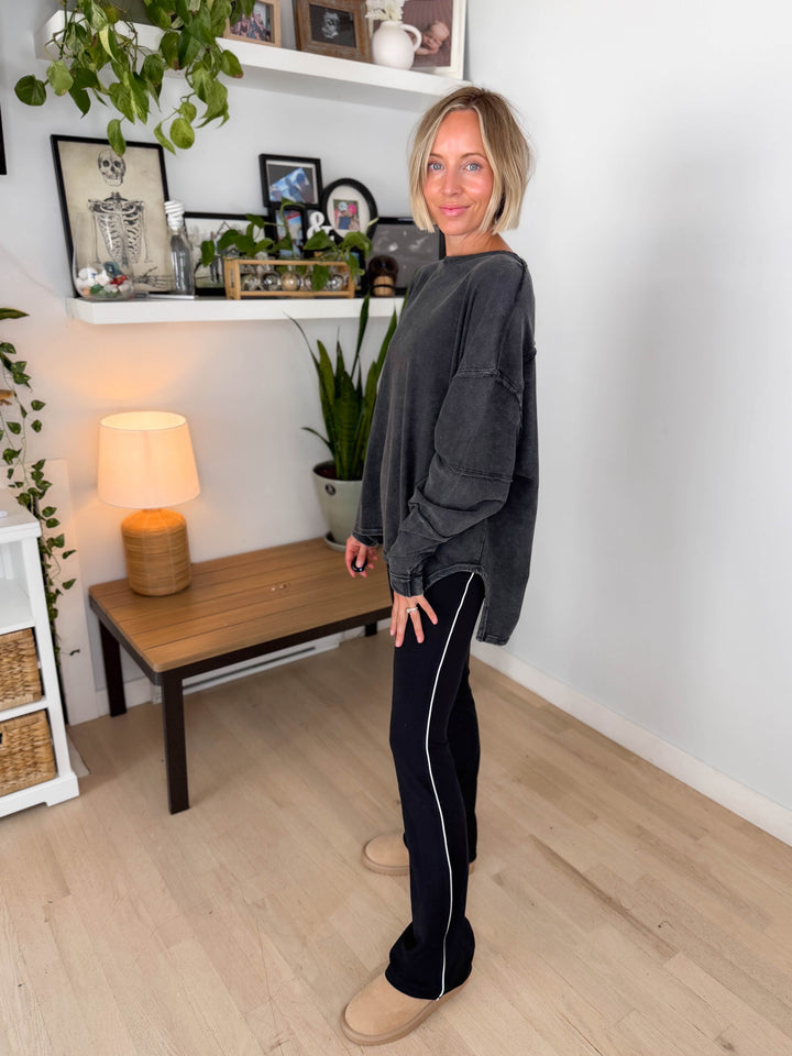 MONO B Stitch Piping Flare Legging- BLACK