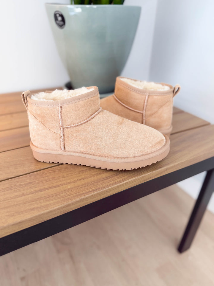Teagan Faux Fur Boot- OAT