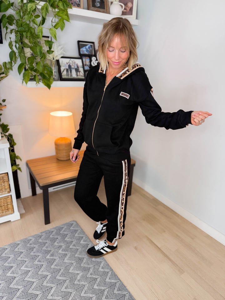 AMPERSAND AVE Comfort Zone Jogger- FEARLESS-FINAL SALE *S*