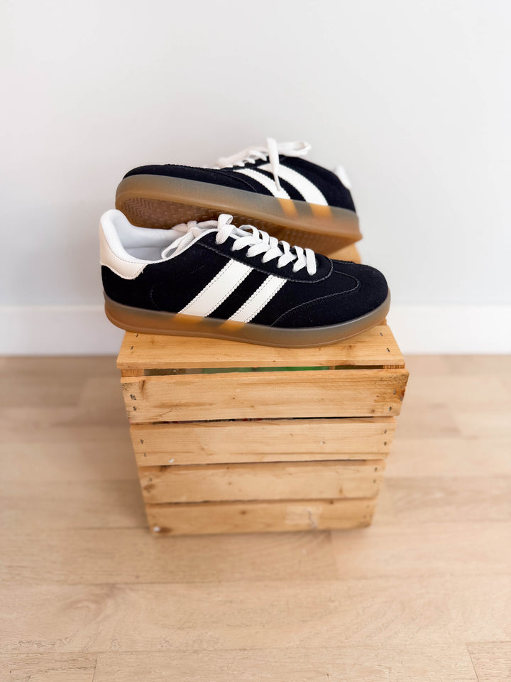 Deara Sneaker- BLACK