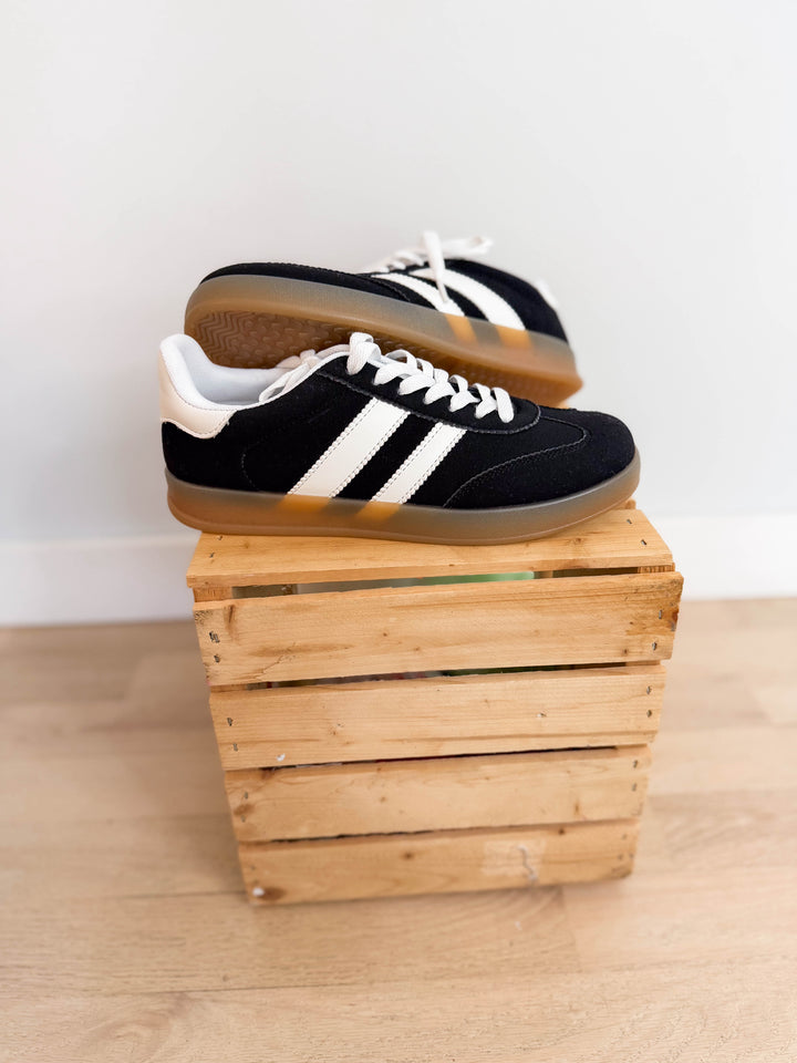 Deara Sneaker- BLACK