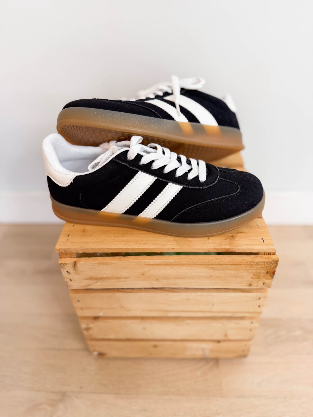 Deara Sneaker- BLACK