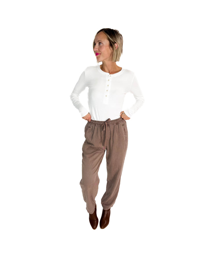 Verta Tencel Blend Tapered Pants- COCOA