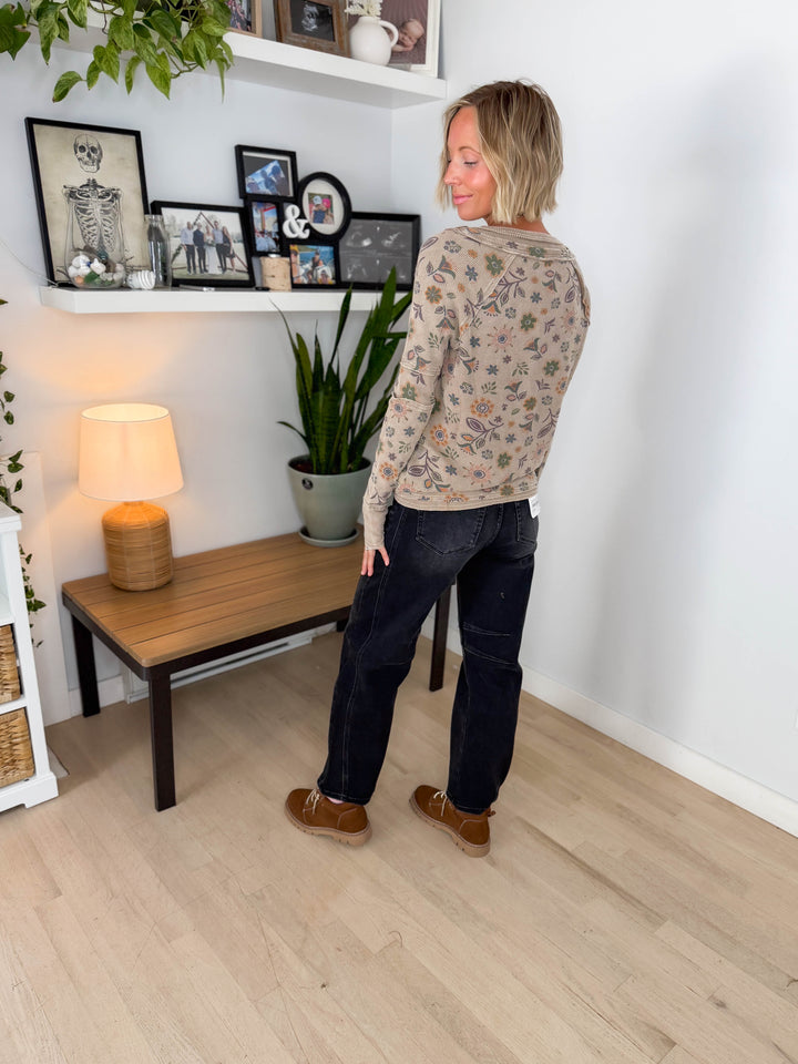 Goldenwood Floral Henley Long Sleeve- MOCHA