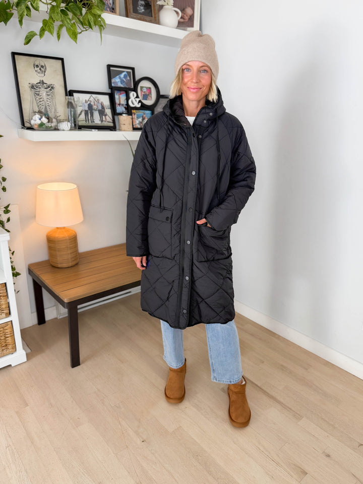 Applewood Long Line Puffer Coat- BLACK