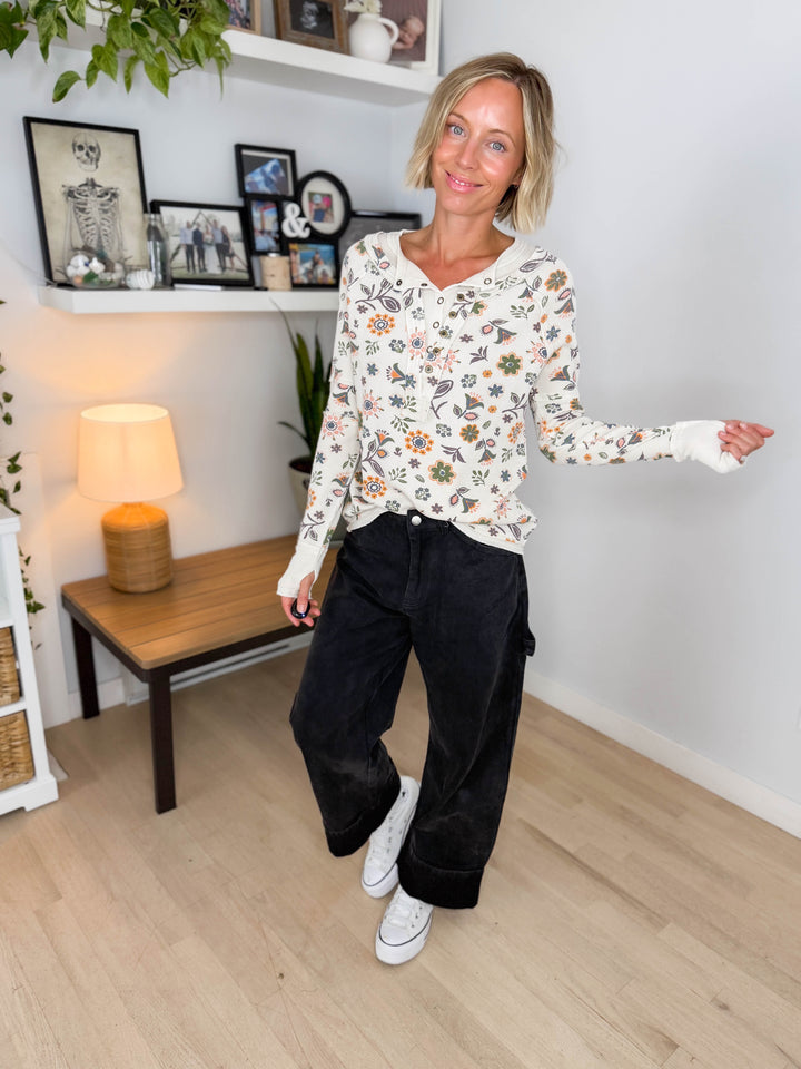 Goldenwood Floral Henley Long Sleeve- ECRU