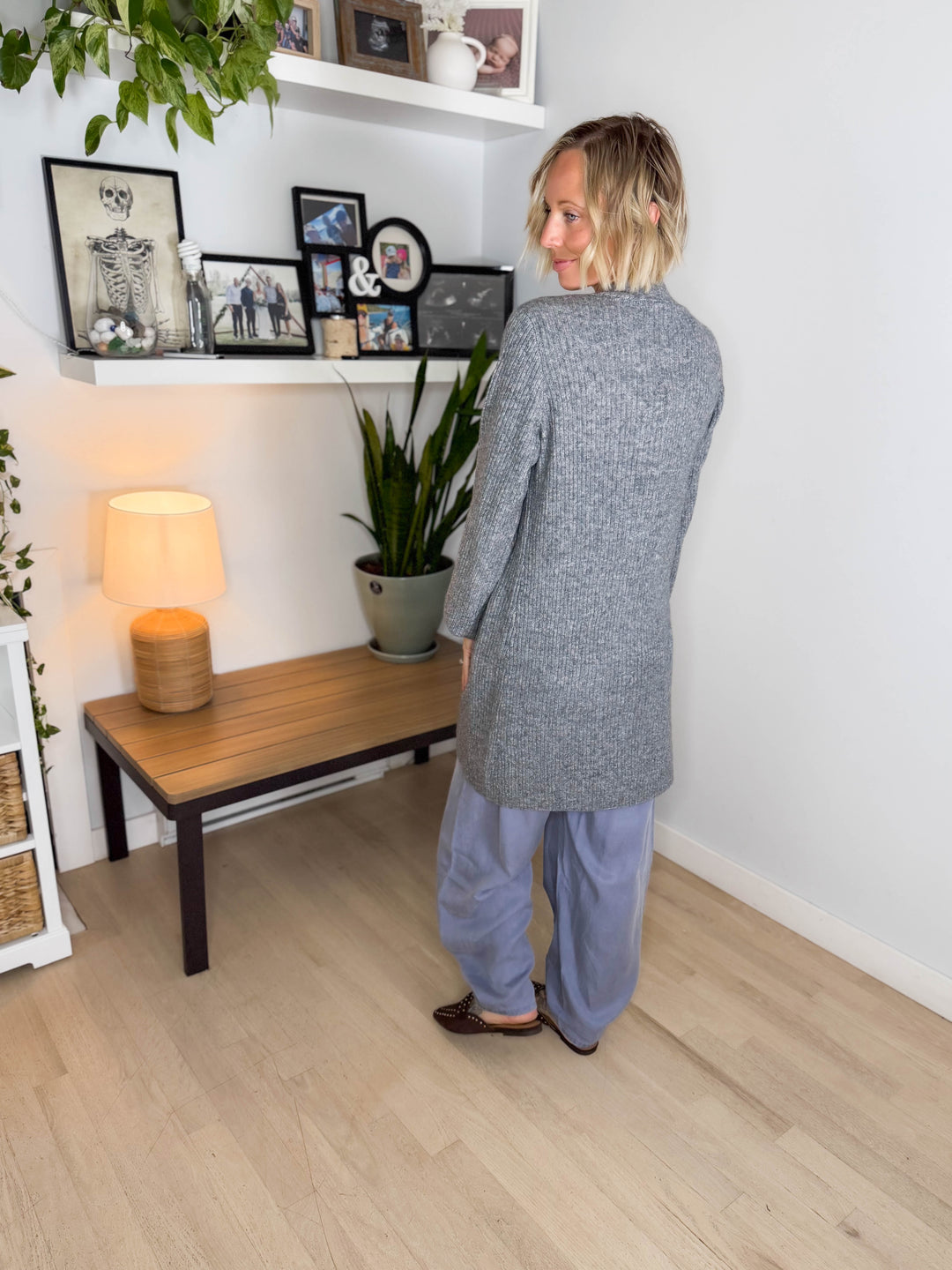 VERO MODA Karla V-neck Button Long Line Cardigan- MEDIUM GREY