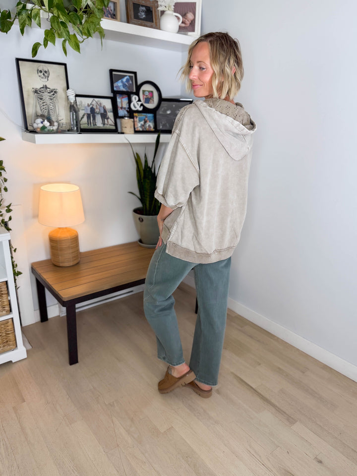 Mapleton Lace Eyelet 1/2 Sleeve Pullover- MOCHA