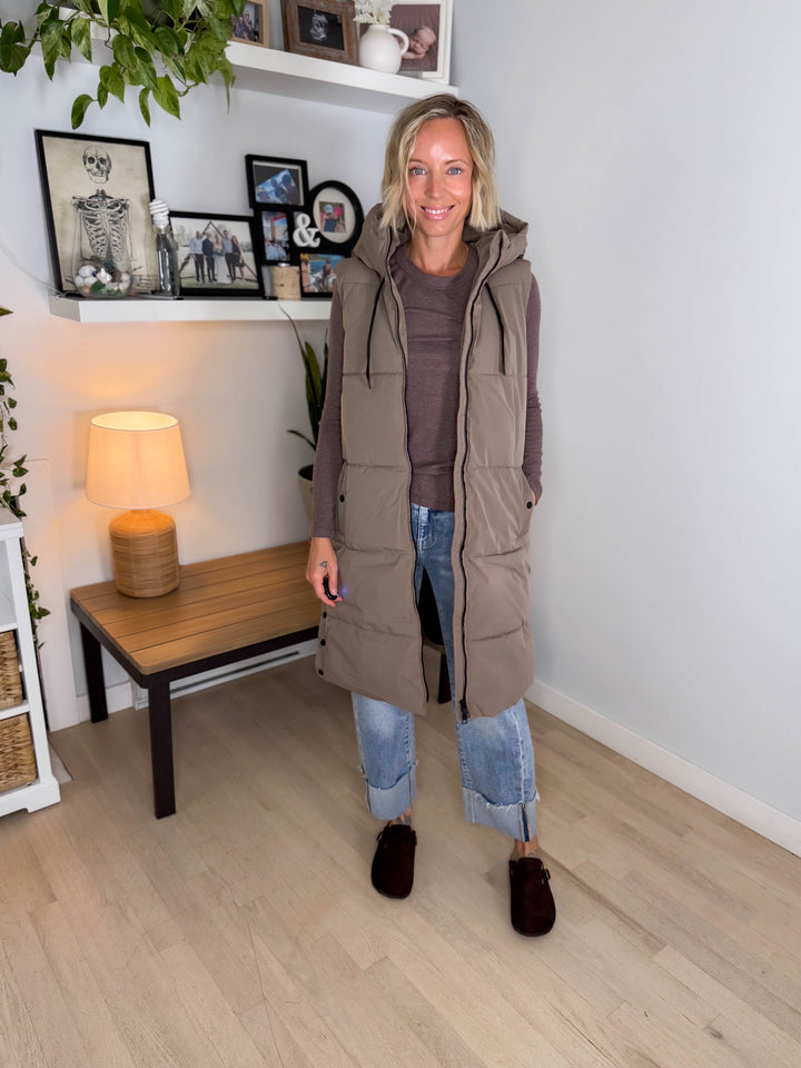 ONLY Blair Long Hooded Puffer Vest- WALNUT