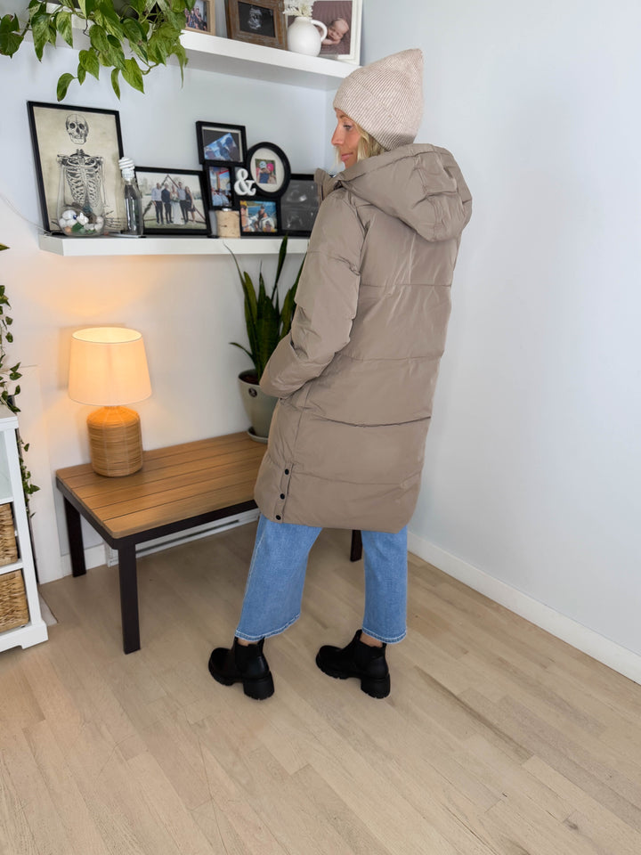 ONLY Blair Long Hooded Puffer Jacket- WALNUT
